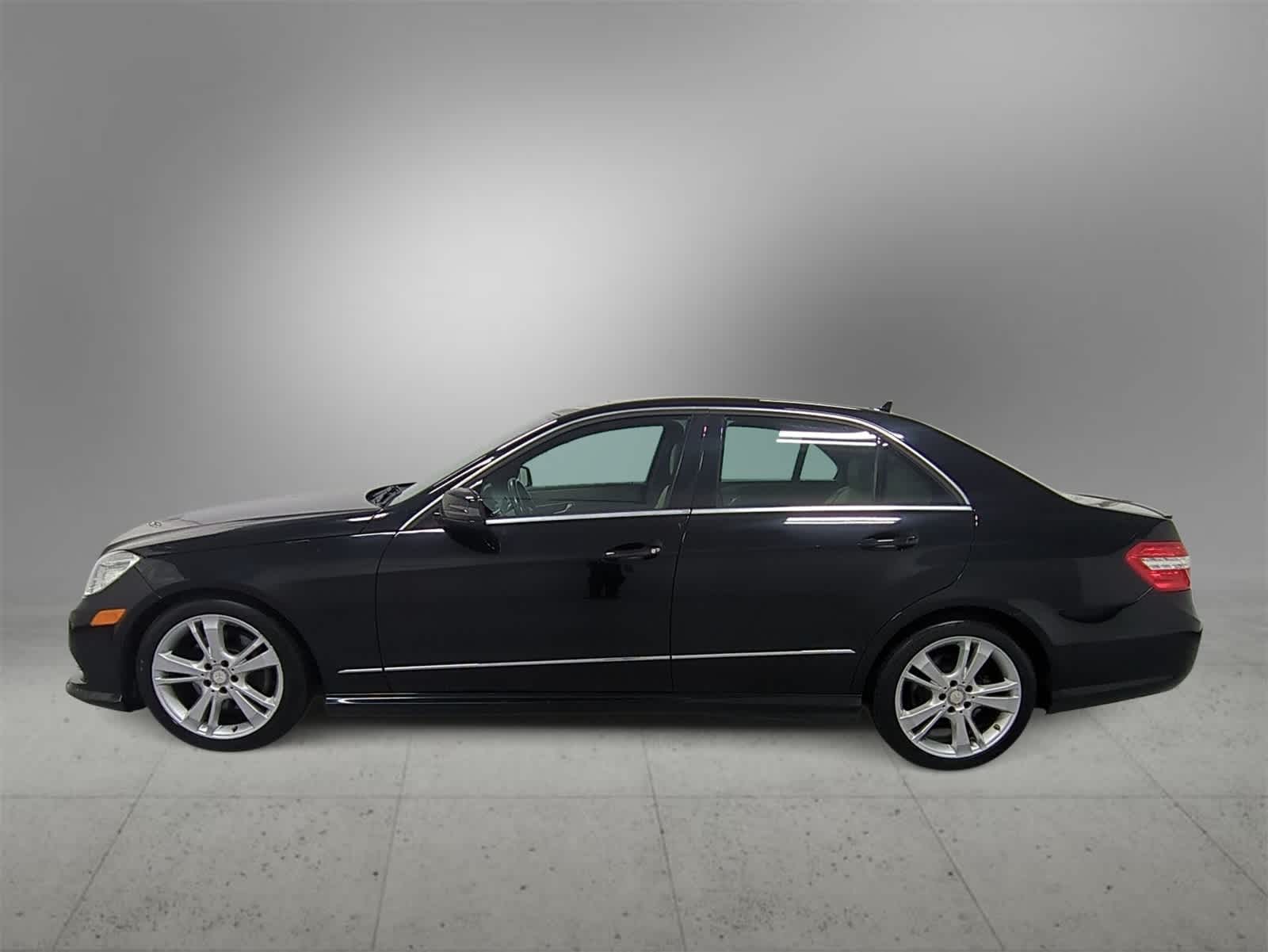 Thumbnail: 2013 Mercedes-Benz E-Class - 4