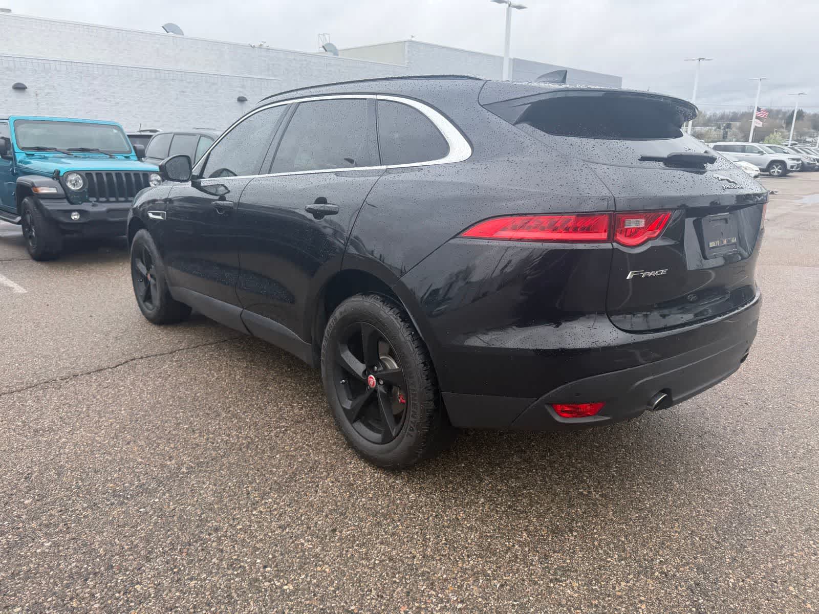 Thumbnail: 2019 Jaguar F-Pace - 27