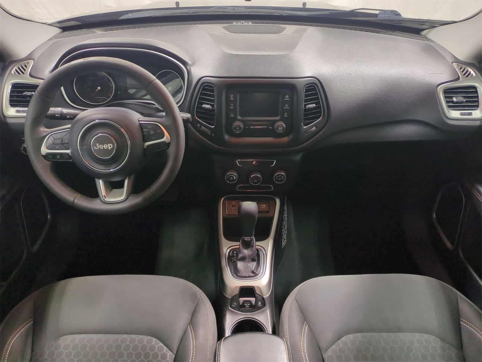 Thumbnail: 2018 Jeep Compass - 16