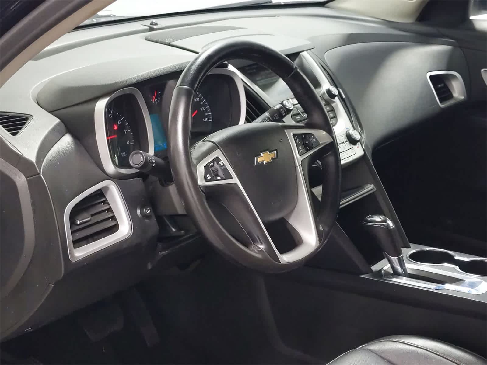 Thumbnail: 2017 Chevrolet Equinox - 10