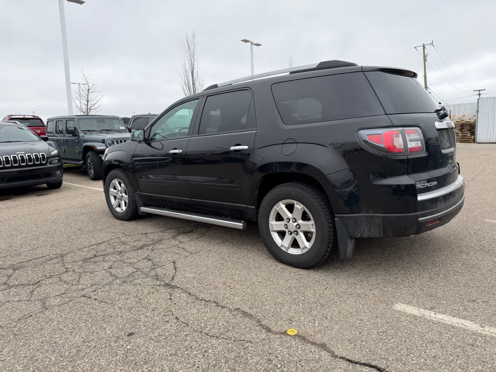 Thumbnail: 2016 GMC Acadia - 28