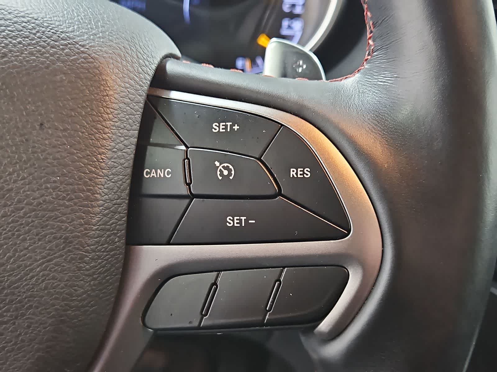 Thumbnail: 2021 Jeep Grand Cherokee - 25