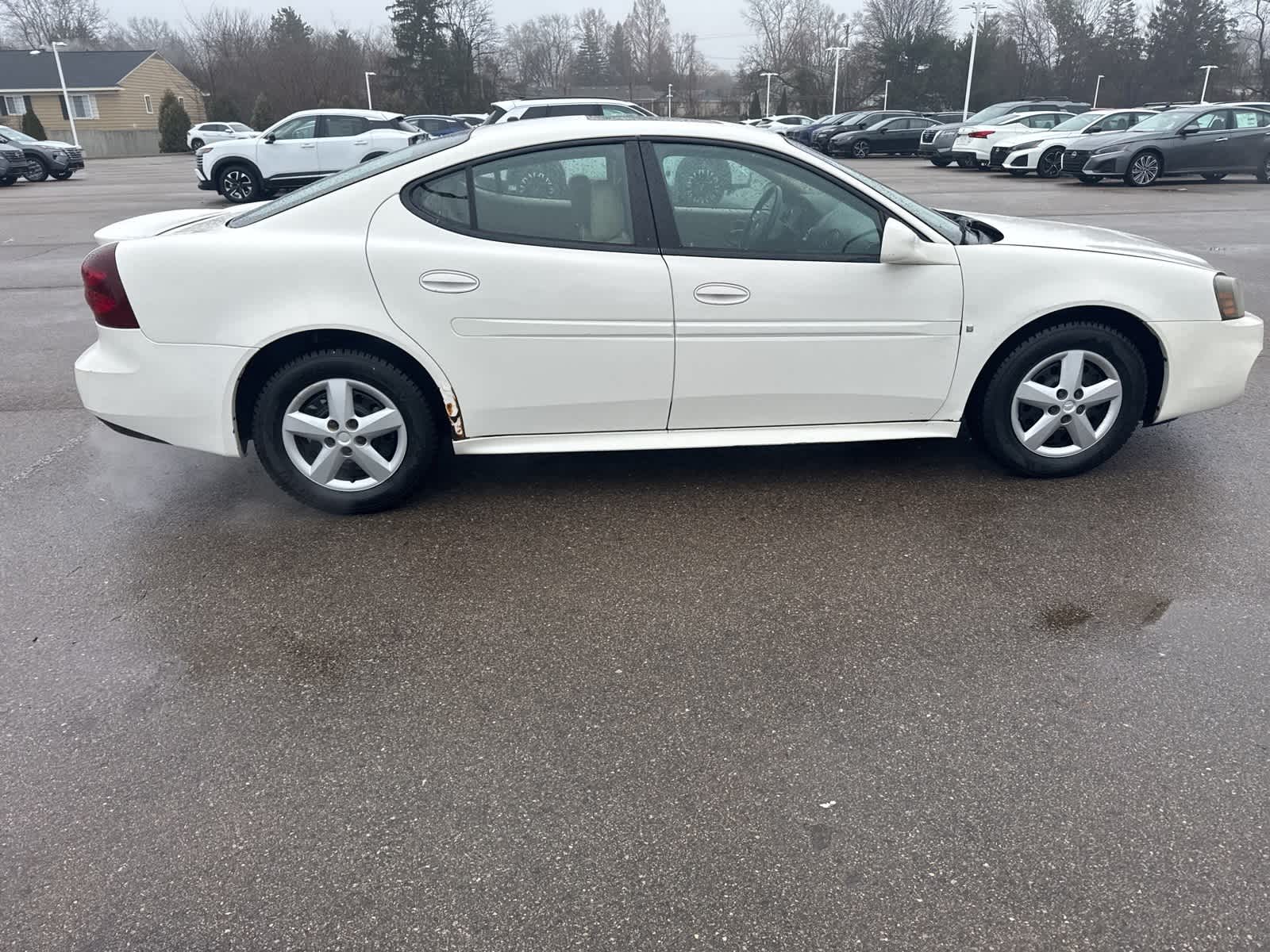 Thumbnail: 2008 Pontiac Grand Prix - 13