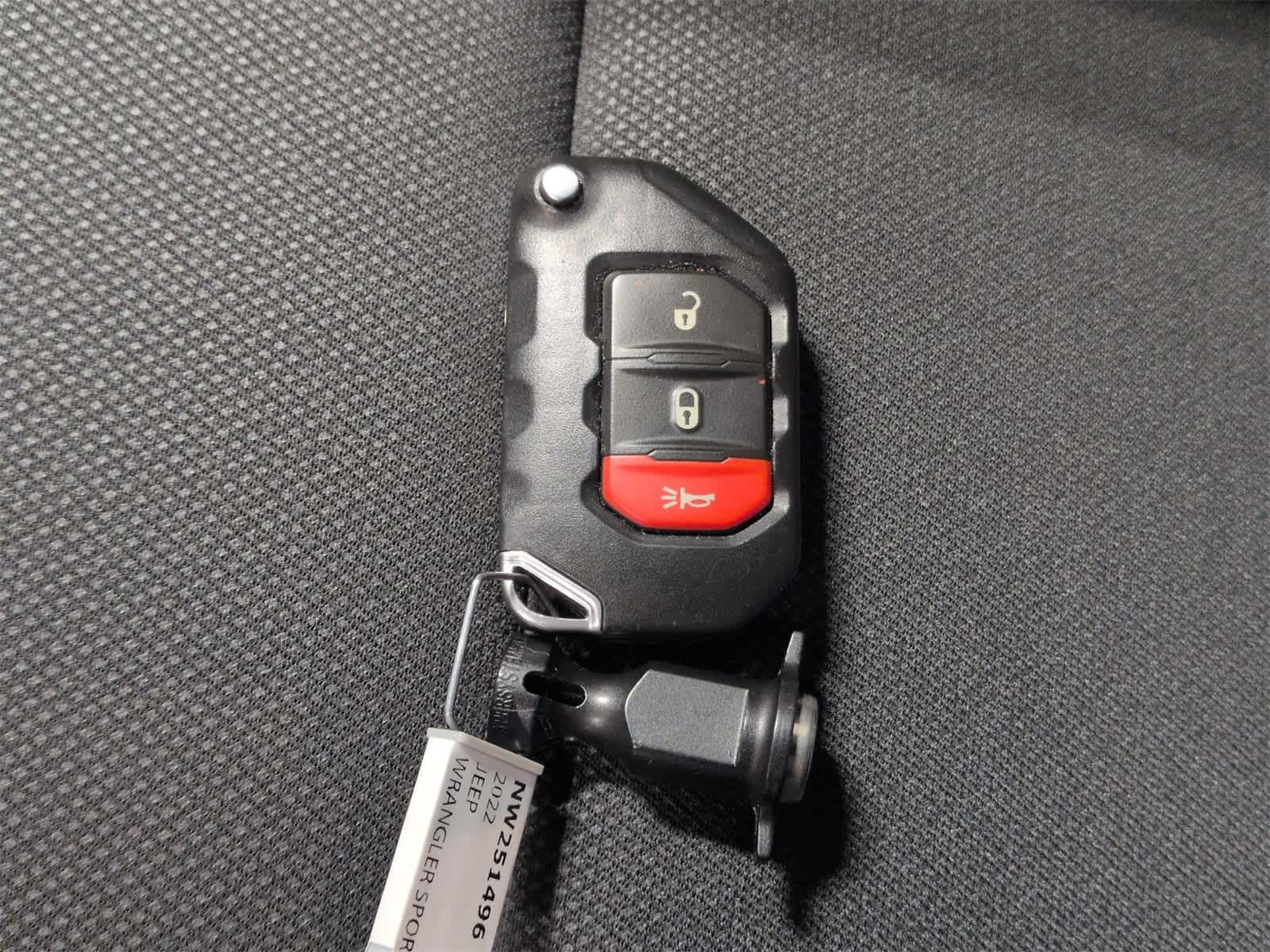 Thumbnail: 2022 Jeep Wrangler - 33