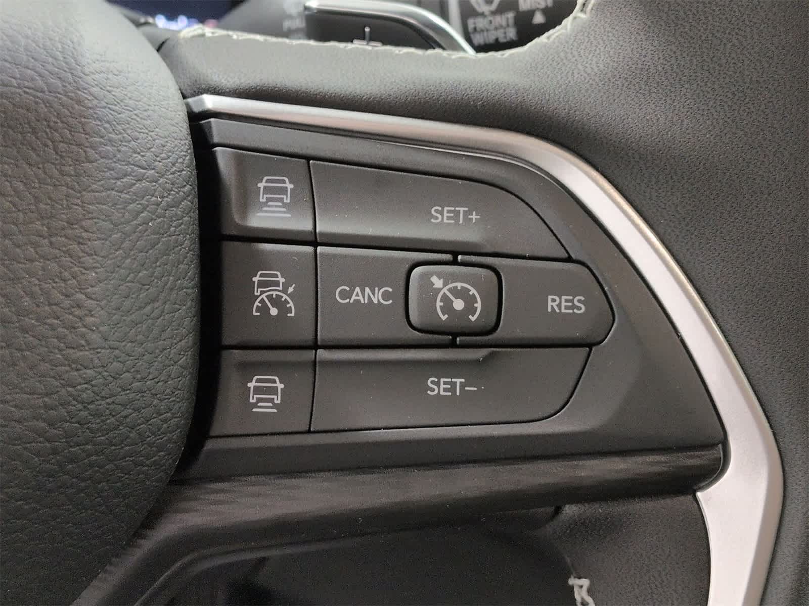 Thumbnail: 2025 Jeep Grand Cherokee - 27