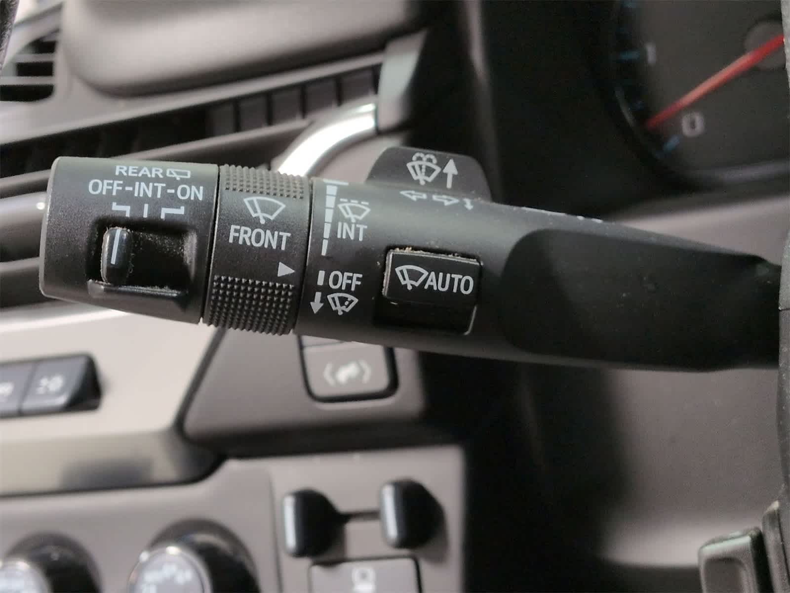 Thumbnail: 2020 Chevrolet Tahoe - 28