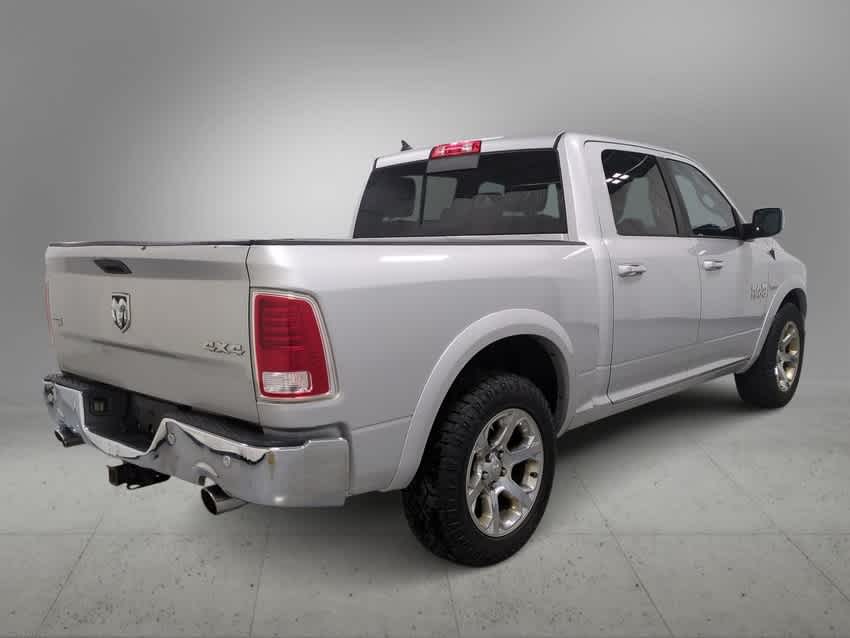 2016 RAM 1500 Laramie 8