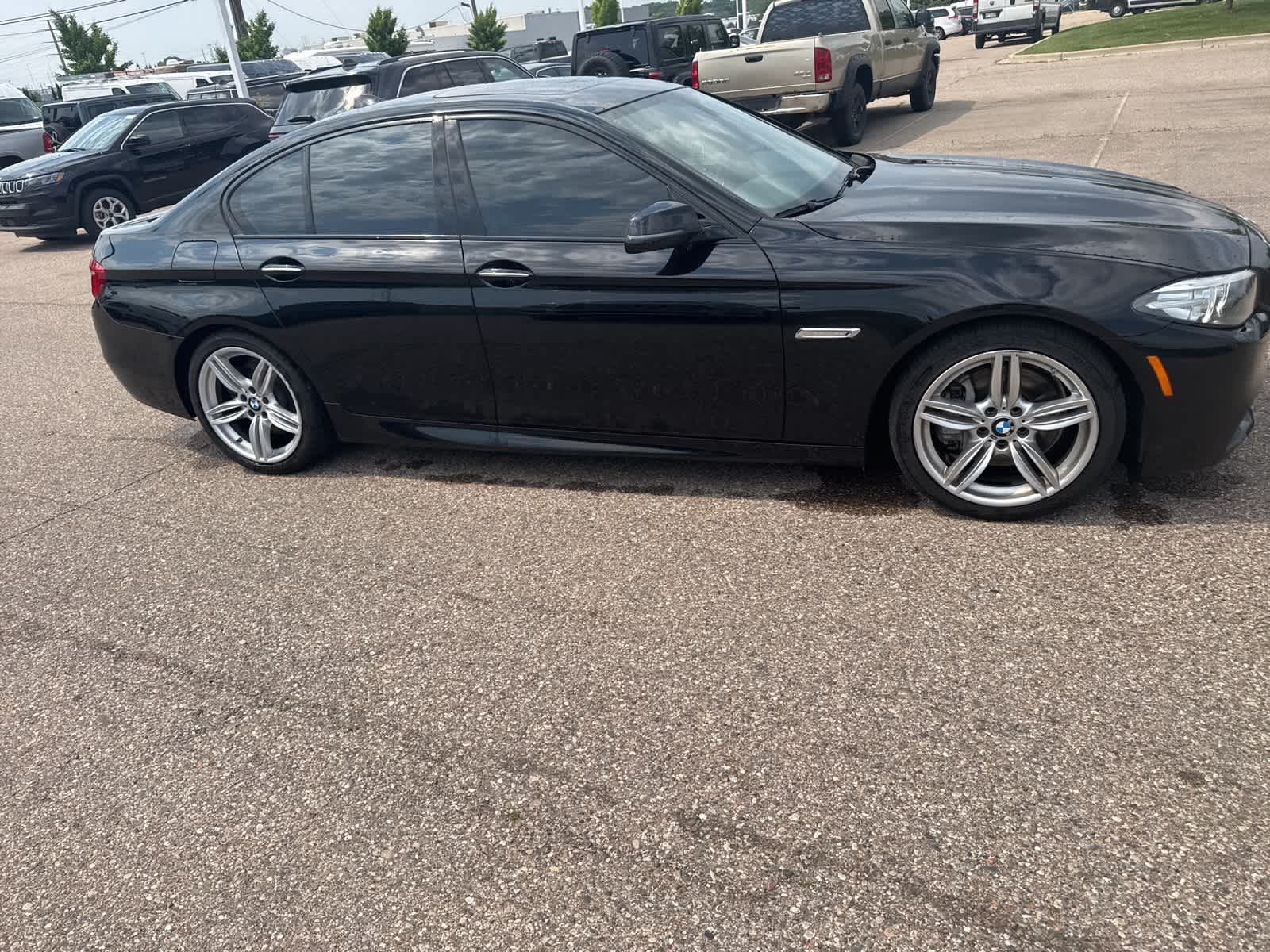 2015 BMW 5 Series 550i 11