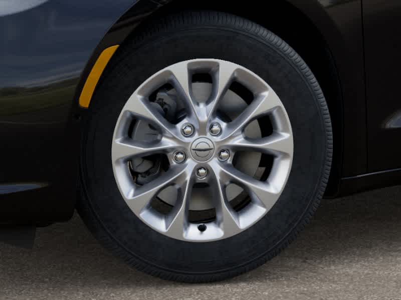 Thumbnail: 2026 Chrysler Pacifica - 8