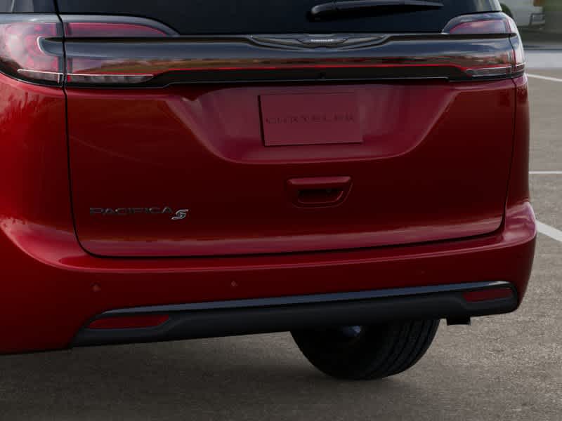Thumbnail: 2026 Chrysler Pacifica - 13