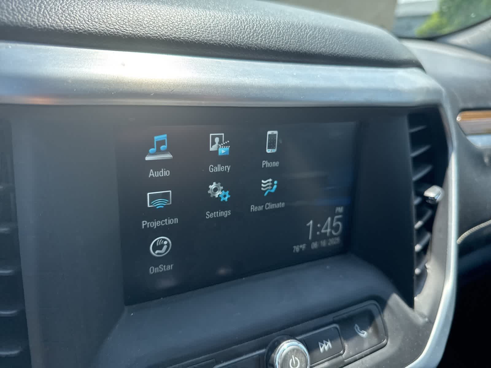 2019 GMC Acadia SLE 29