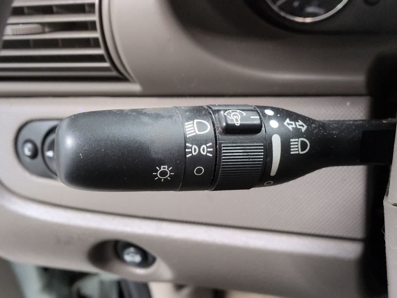 Thumbnail: 2006 Chrysler Sebring - 27