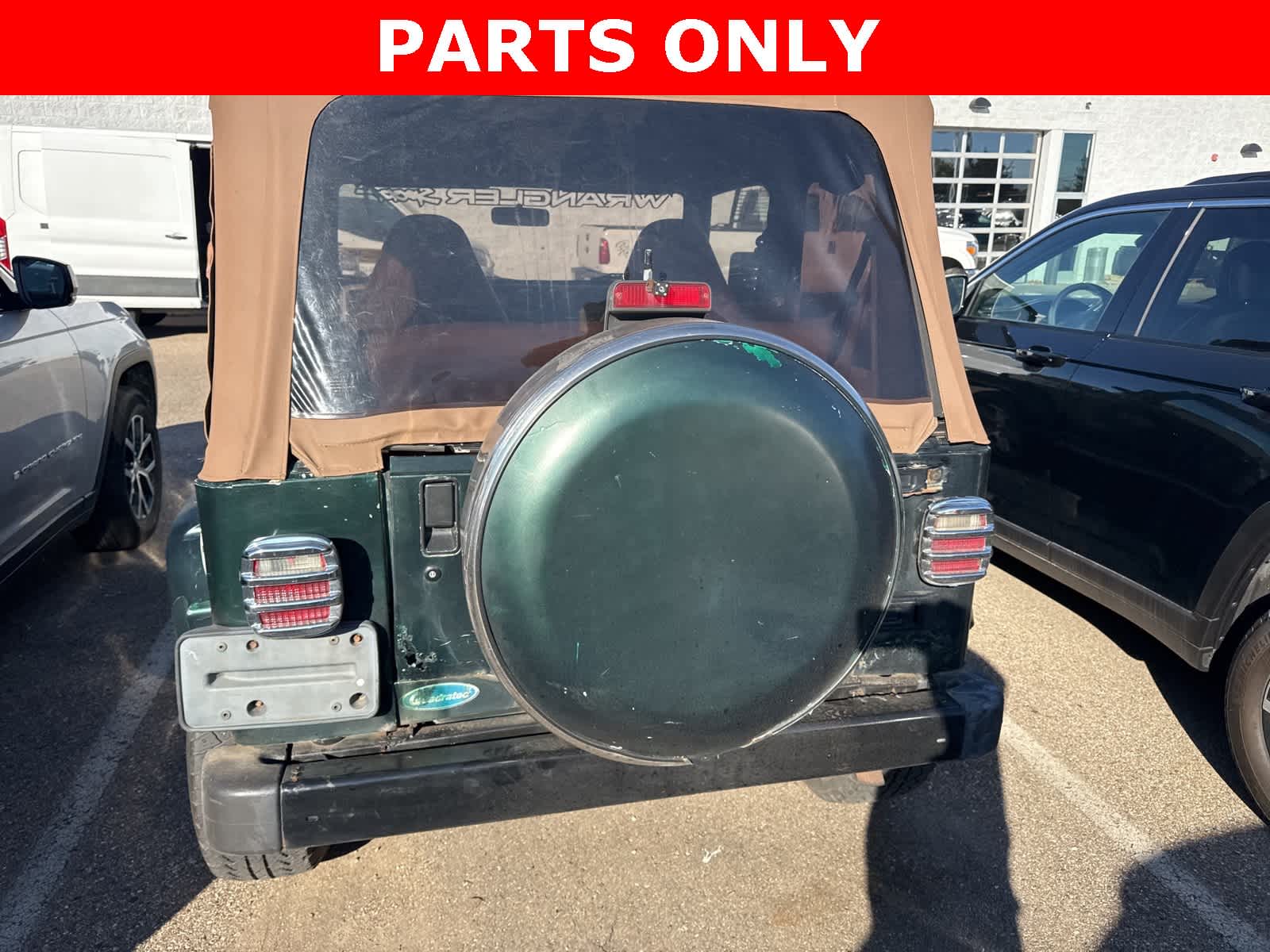 Thumbnail: 2000 Jeep Wrangler - 13