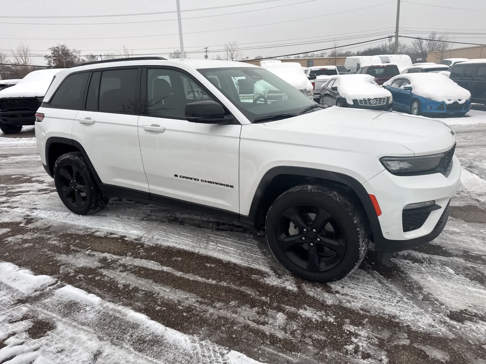 Thumbnail: 2023 Jeep Grand Cherokee - 6