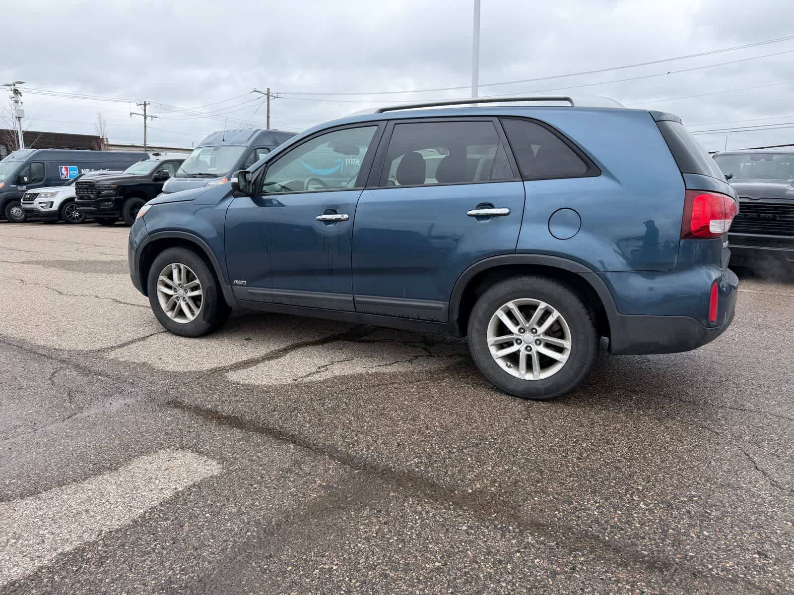 Thumbnail: 2014 Kia Sorento - 27