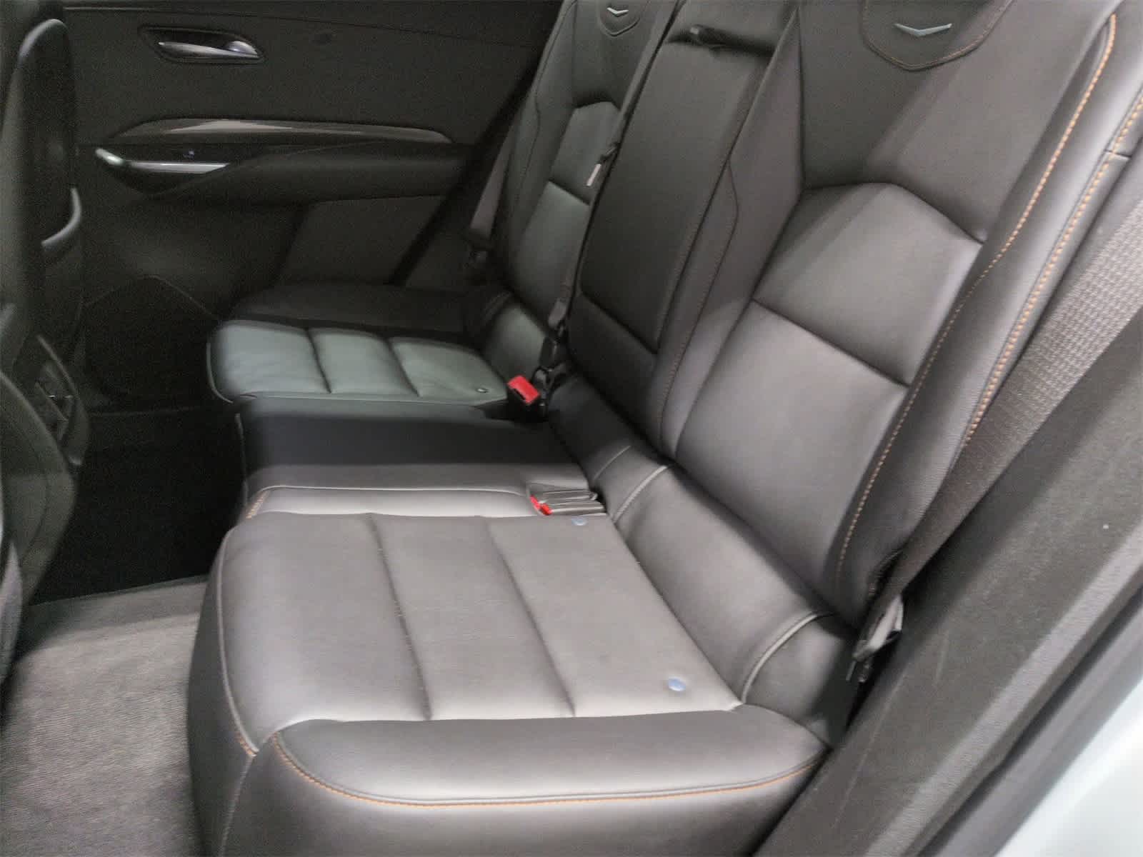 Thumbnail: 2022 Cadillac XT4 - 20