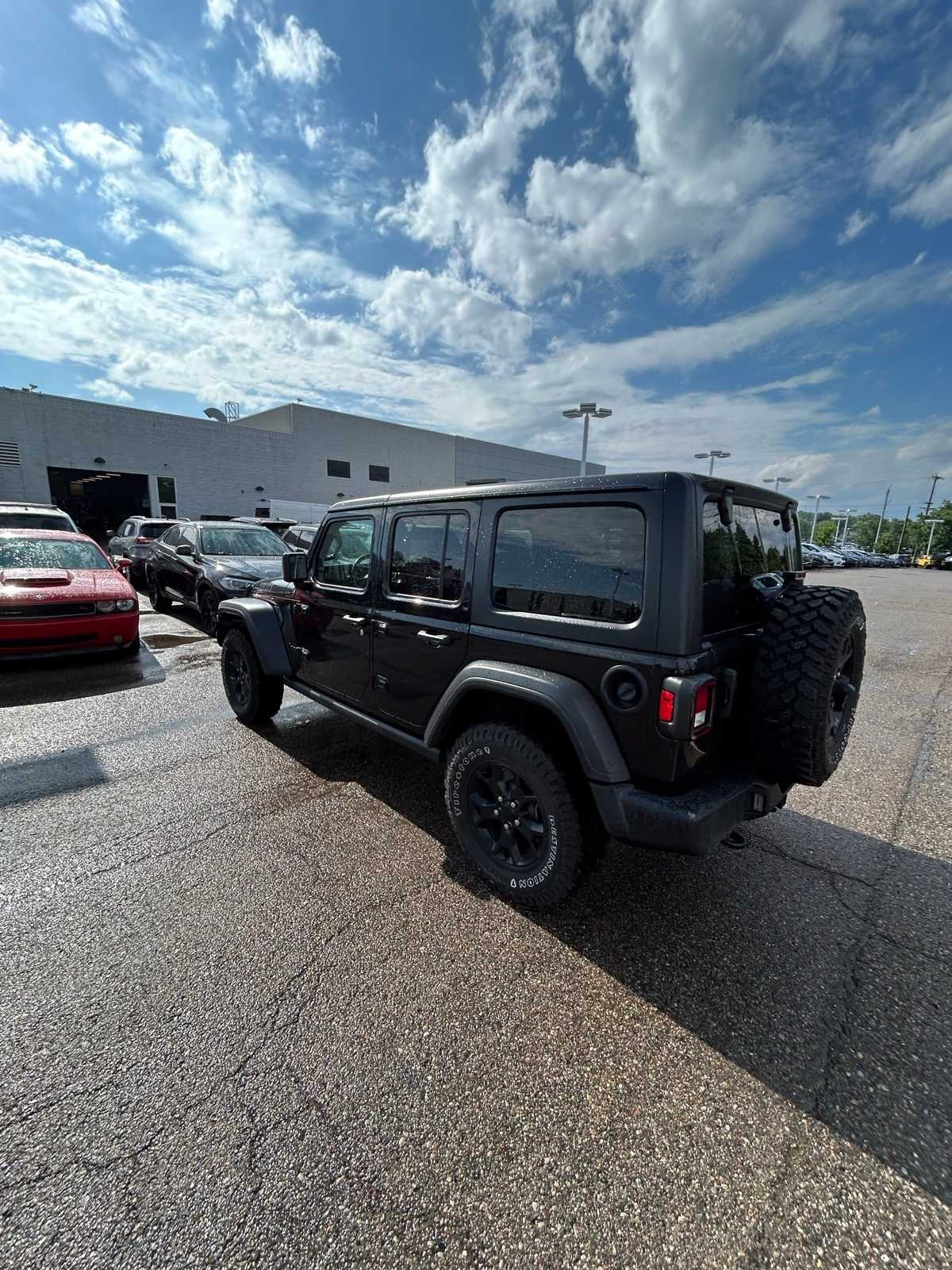 Thumbnail: 2021 Jeep Wrangler - 23