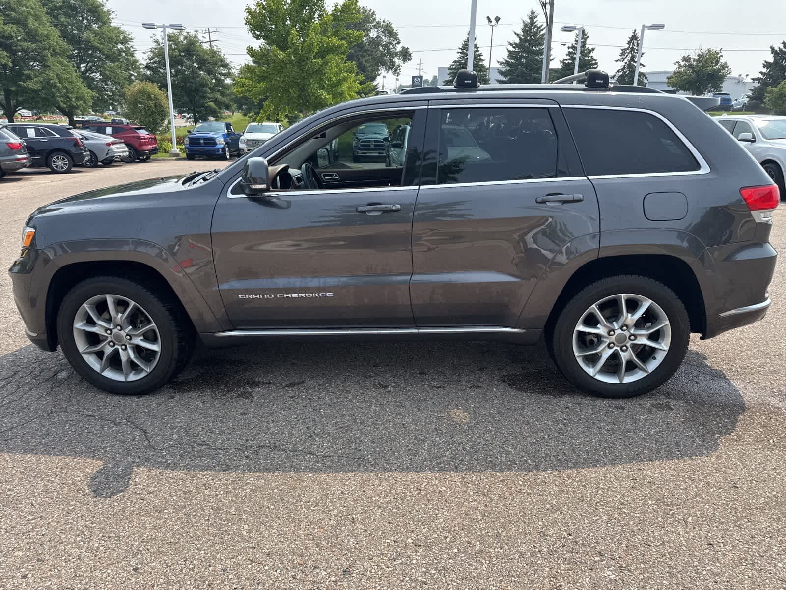 Thumbnail: 2015 Jeep Grand Cherokee - 28