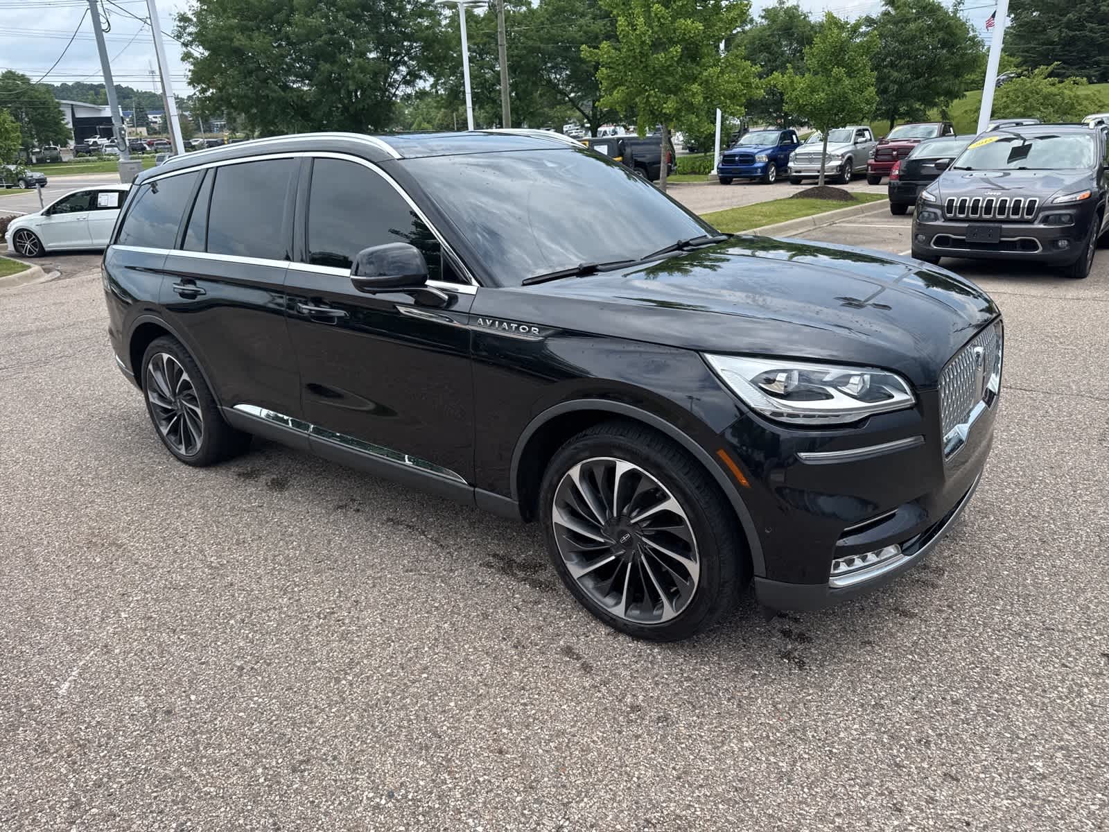 Thumbnail: 2020 Lincoln Aviator - 9