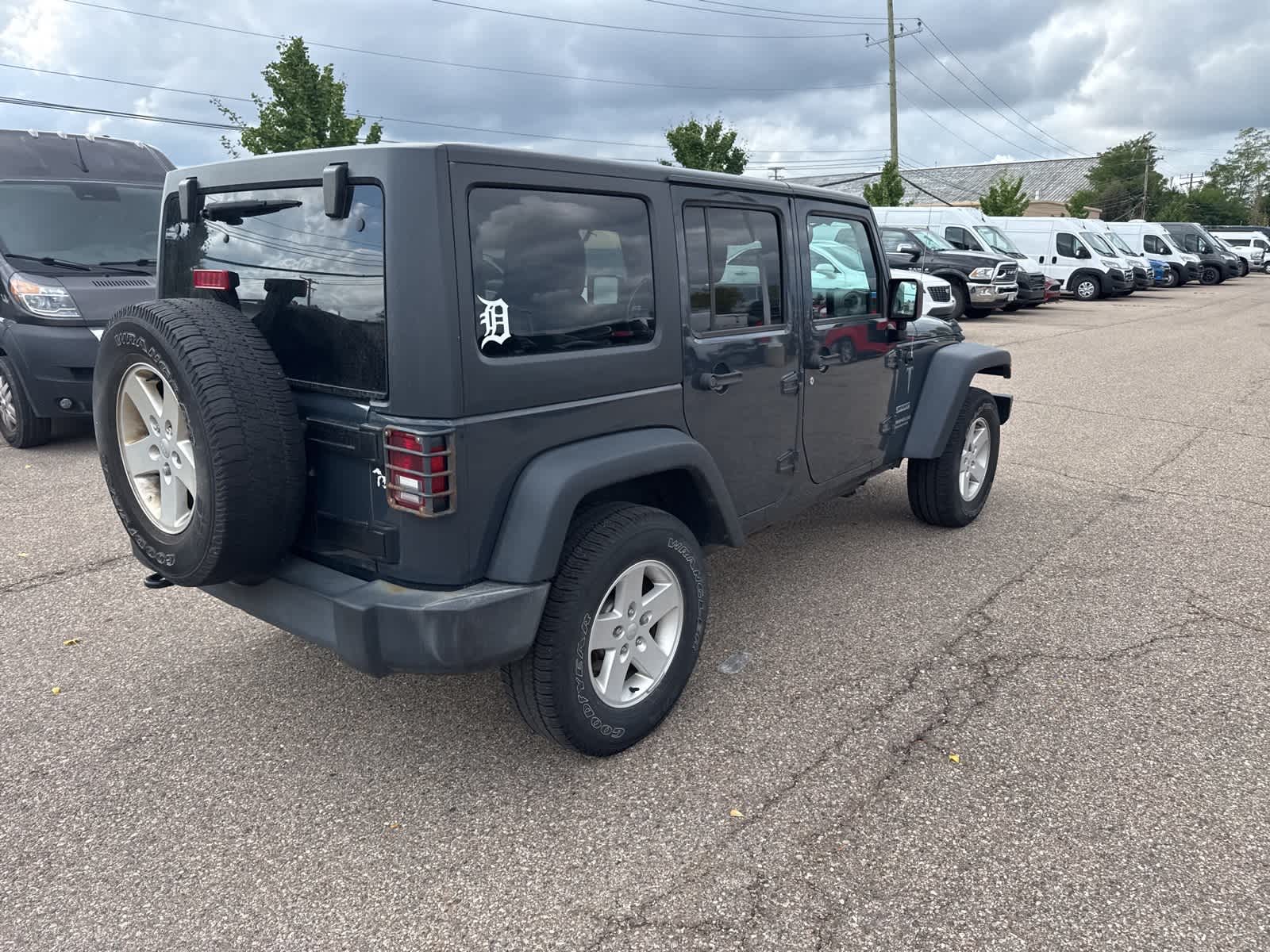 Thumbnail: 2017 Jeep Wrangler - 19