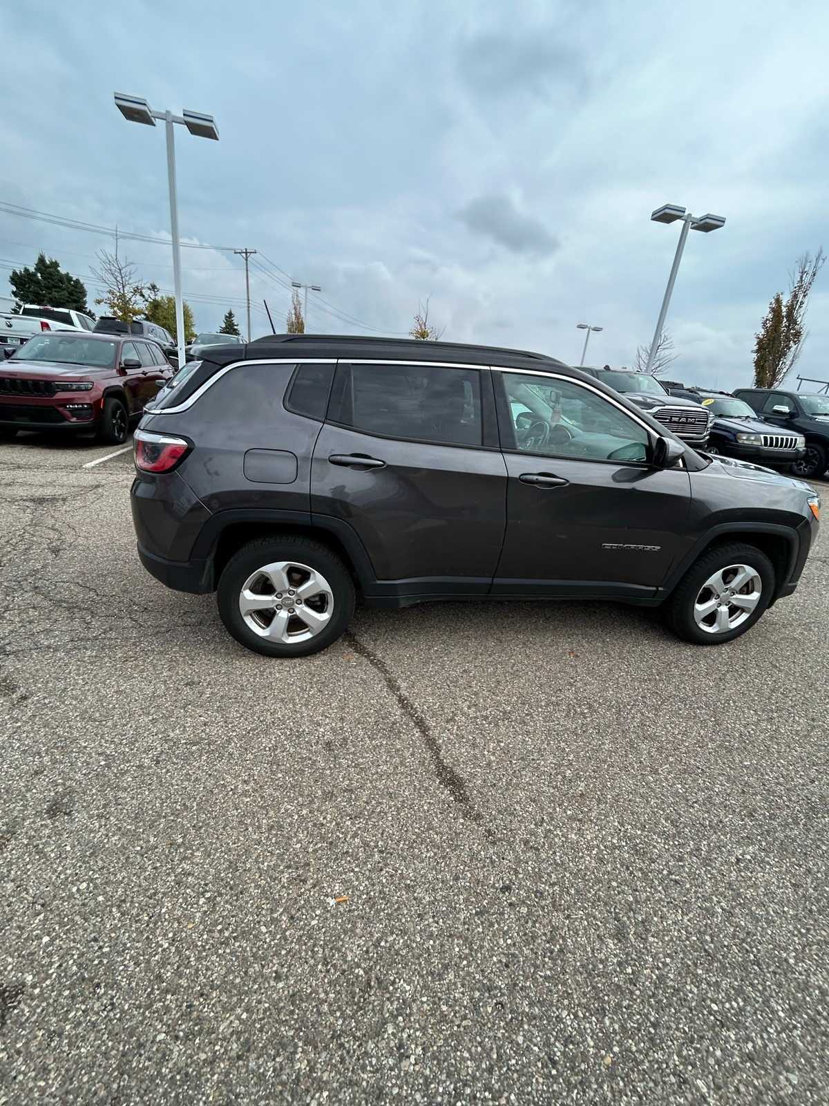 Thumbnail: 2019 Jeep Compass - 11