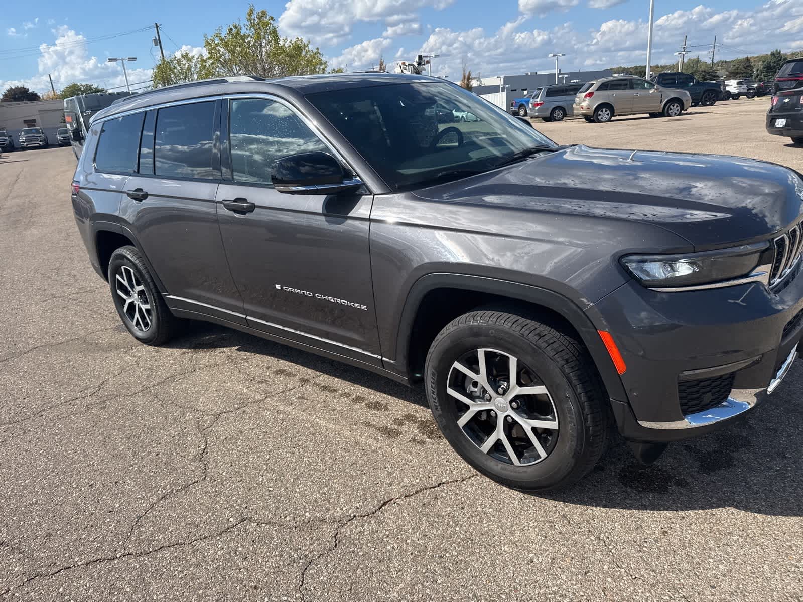 Thumbnail: 2024 Jeep Grand Cherokee L - 8