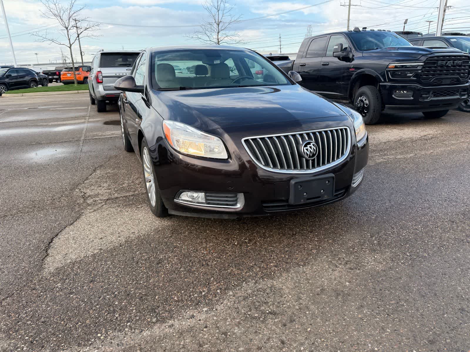 Thumbnail: 2011 Buick Regal - 7