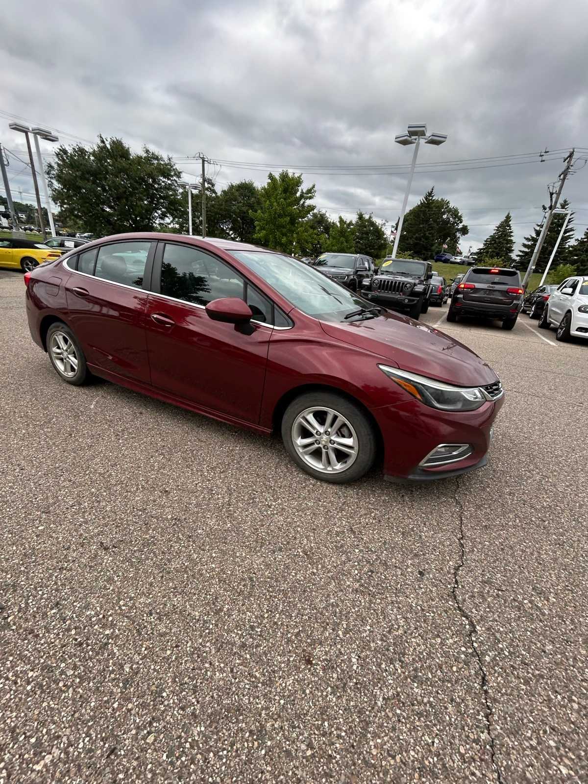 Thumbnail: 2016 Chevrolet Cruze - 9