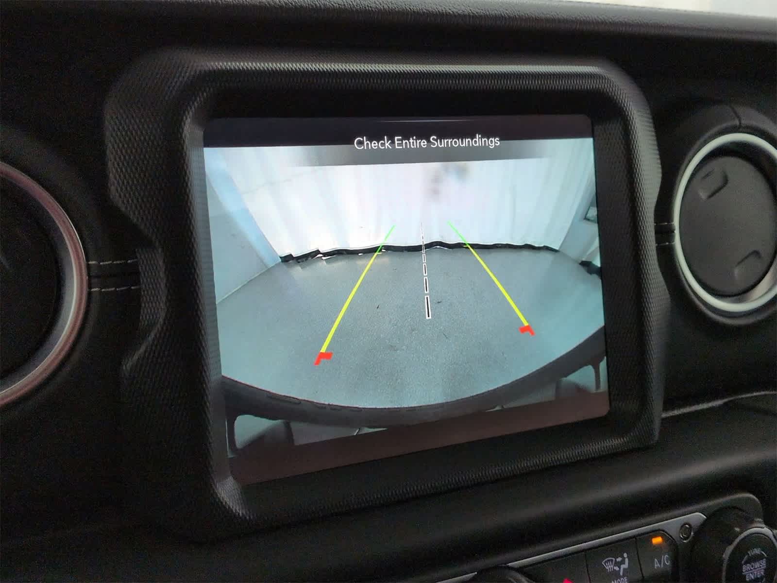 Thumbnail: 2022 Jeep Wrangler - 30