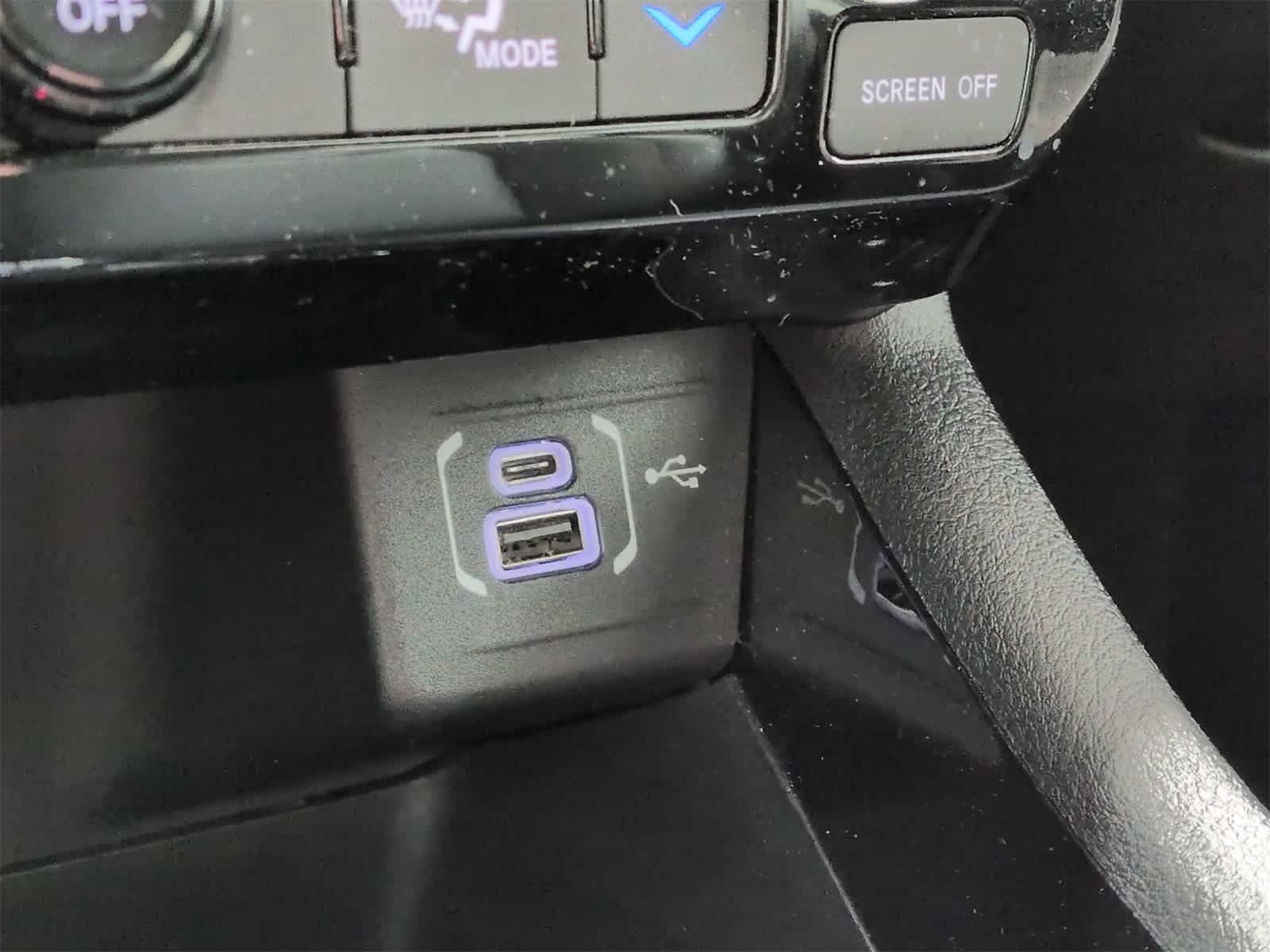 Thumbnail: 2022 Jeep Compass - 31