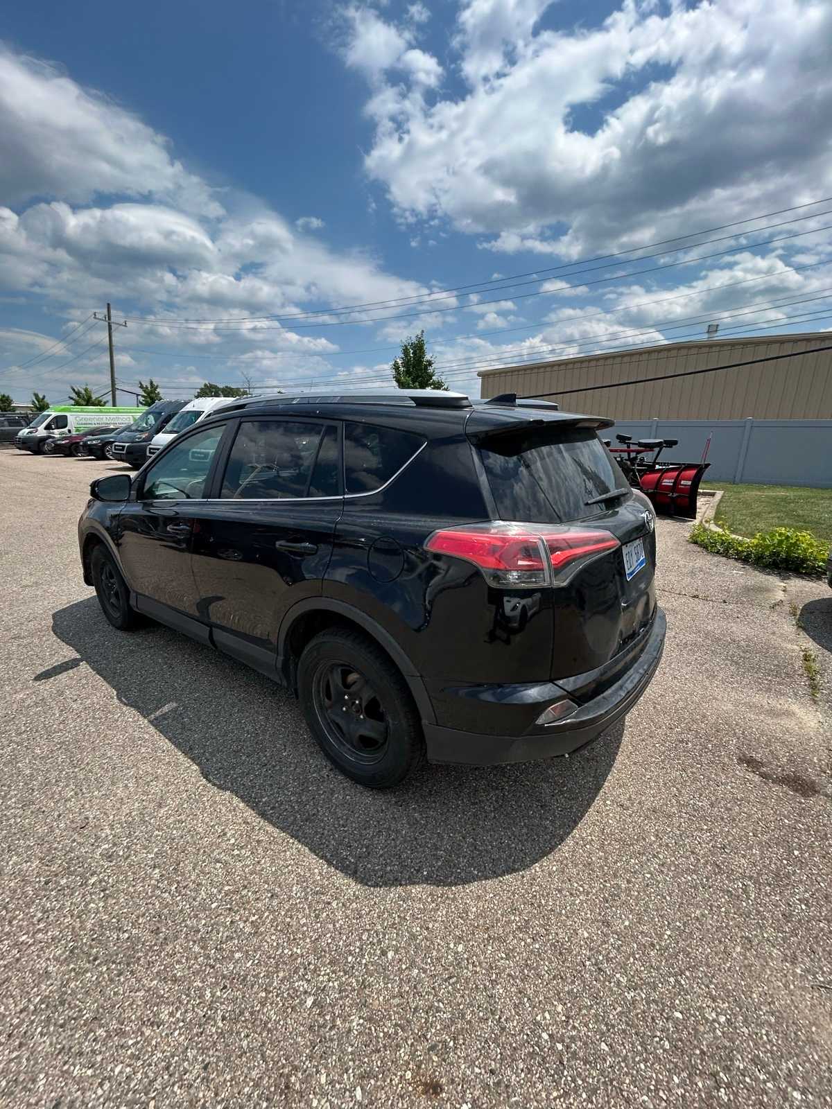 Thumbnail: 2016 Toyota RAV4 - 22
