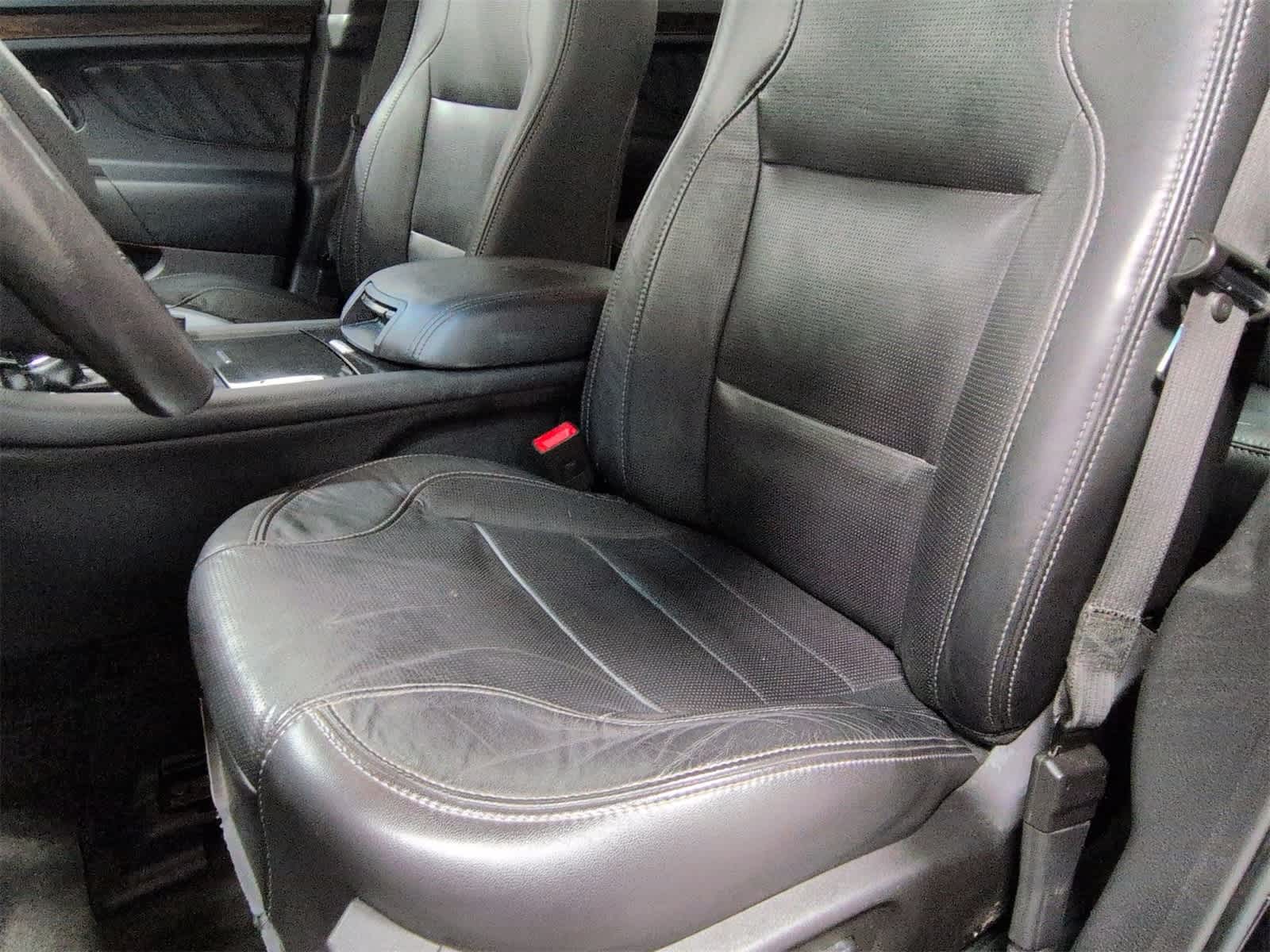 Thumbnail: 2016 Ford Taurus - 17