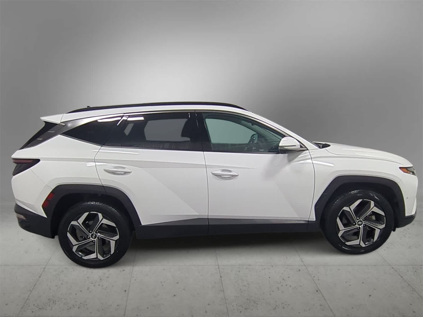 Thumbnail: 2023 Hyundai Tucson - 9