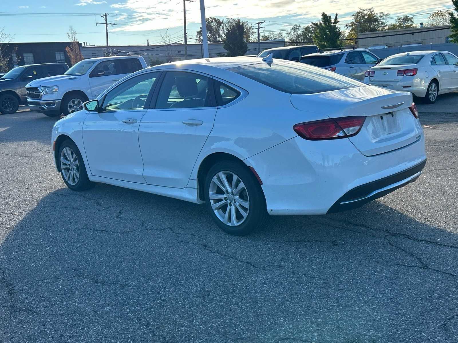 Thumbnail: 2017 Chrysler 200 - 24