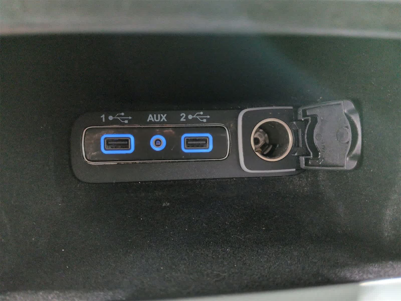 Thumbnail: 2021 Jeep Grand Cherokee - 32