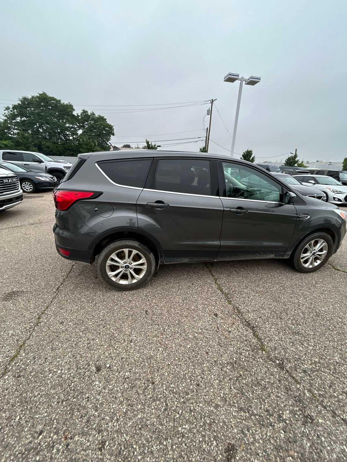 Thumbnail: 2019 Ford Escape - 15