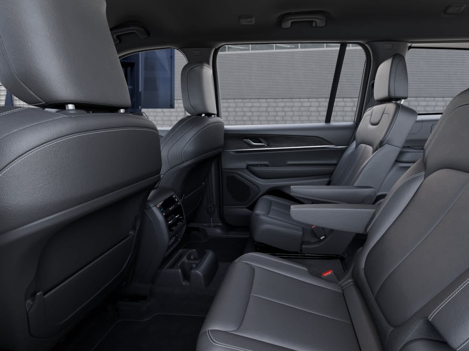 Thumbnail: 2025 Jeep Grand Cherokee L - 23