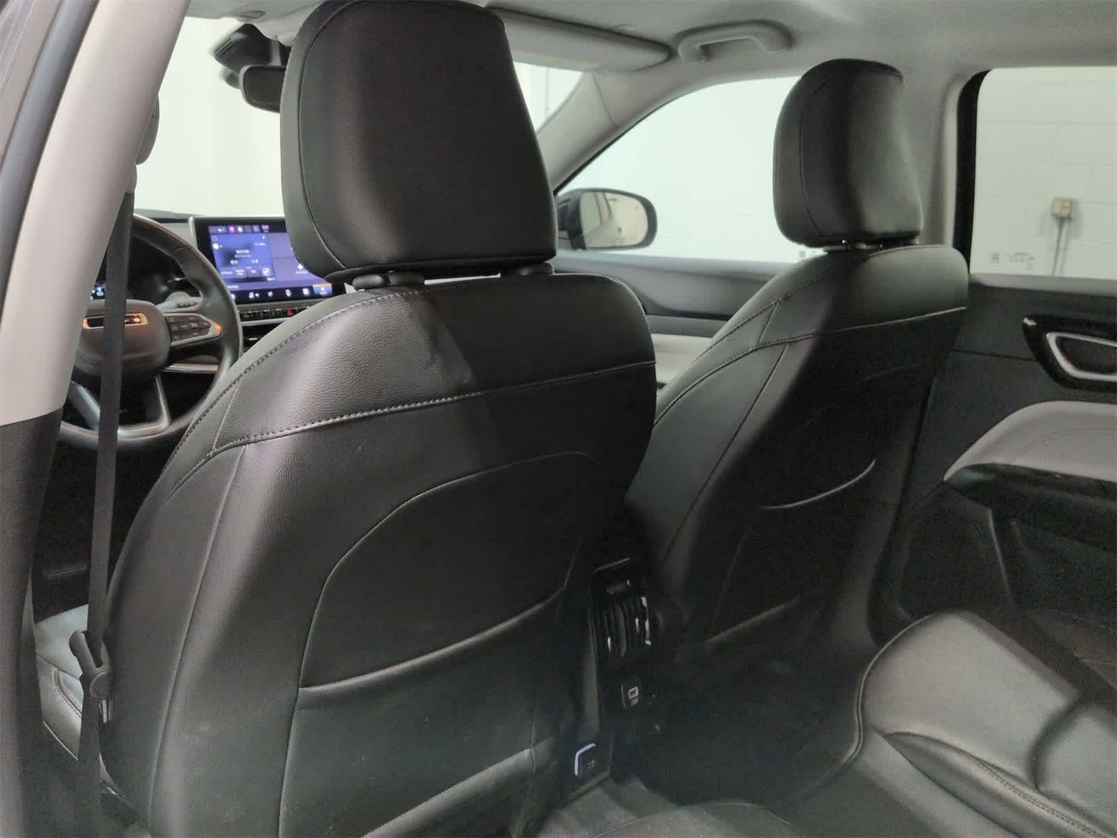 Thumbnail: 2022 Jeep Compass - 19