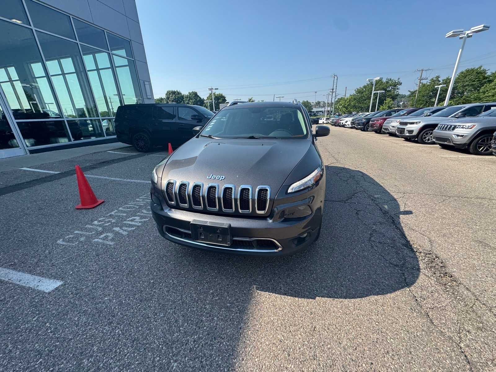 Thumbnail: 2018 Jeep Cherokee - 2