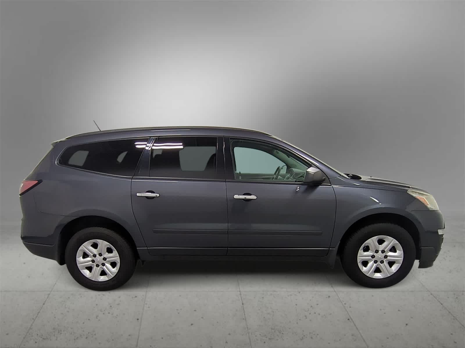 Thumbnail: 2014 Chevrolet Traverse - 9