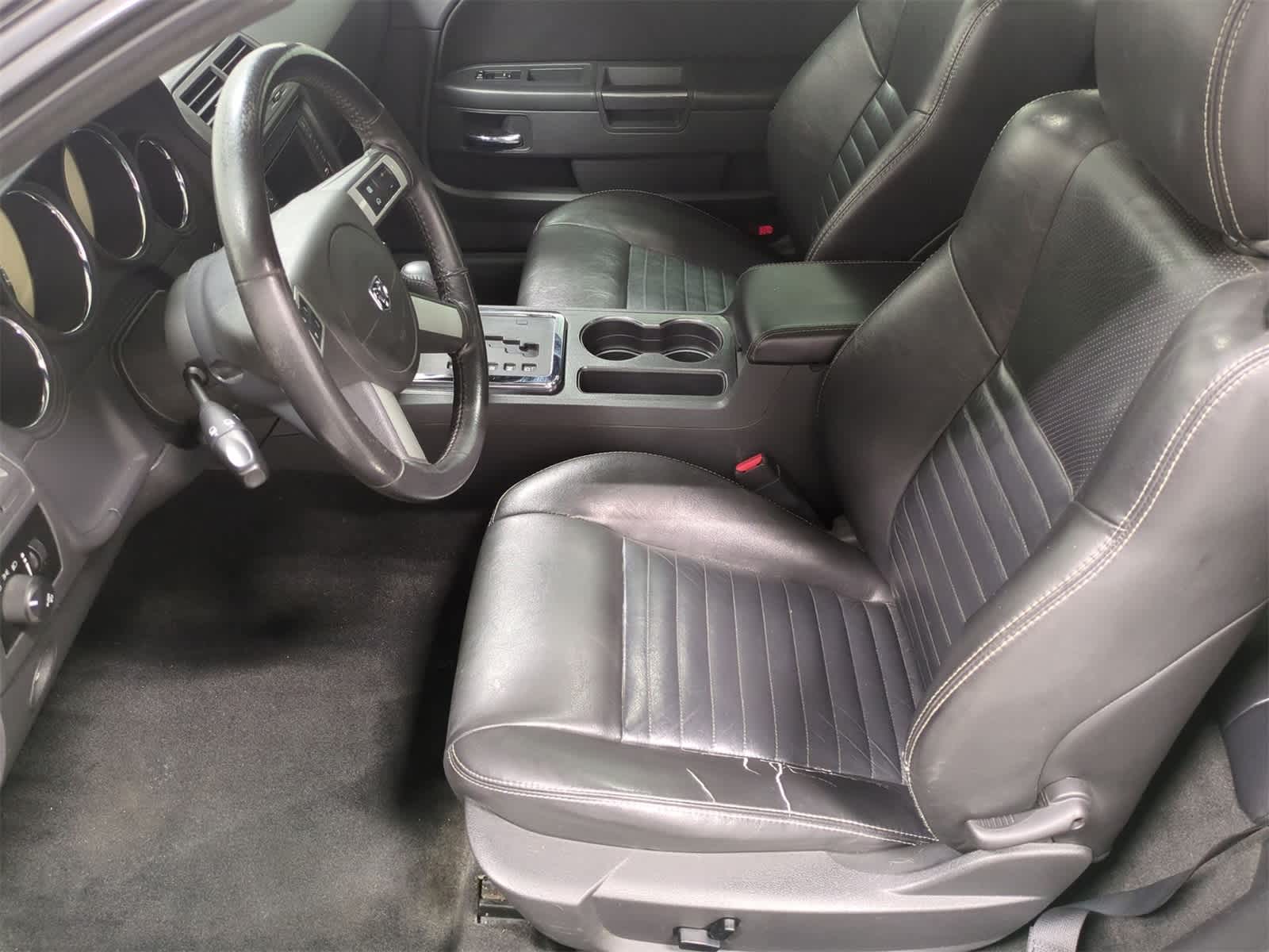 Thumbnail: 2010 Dodge Challenger - 17