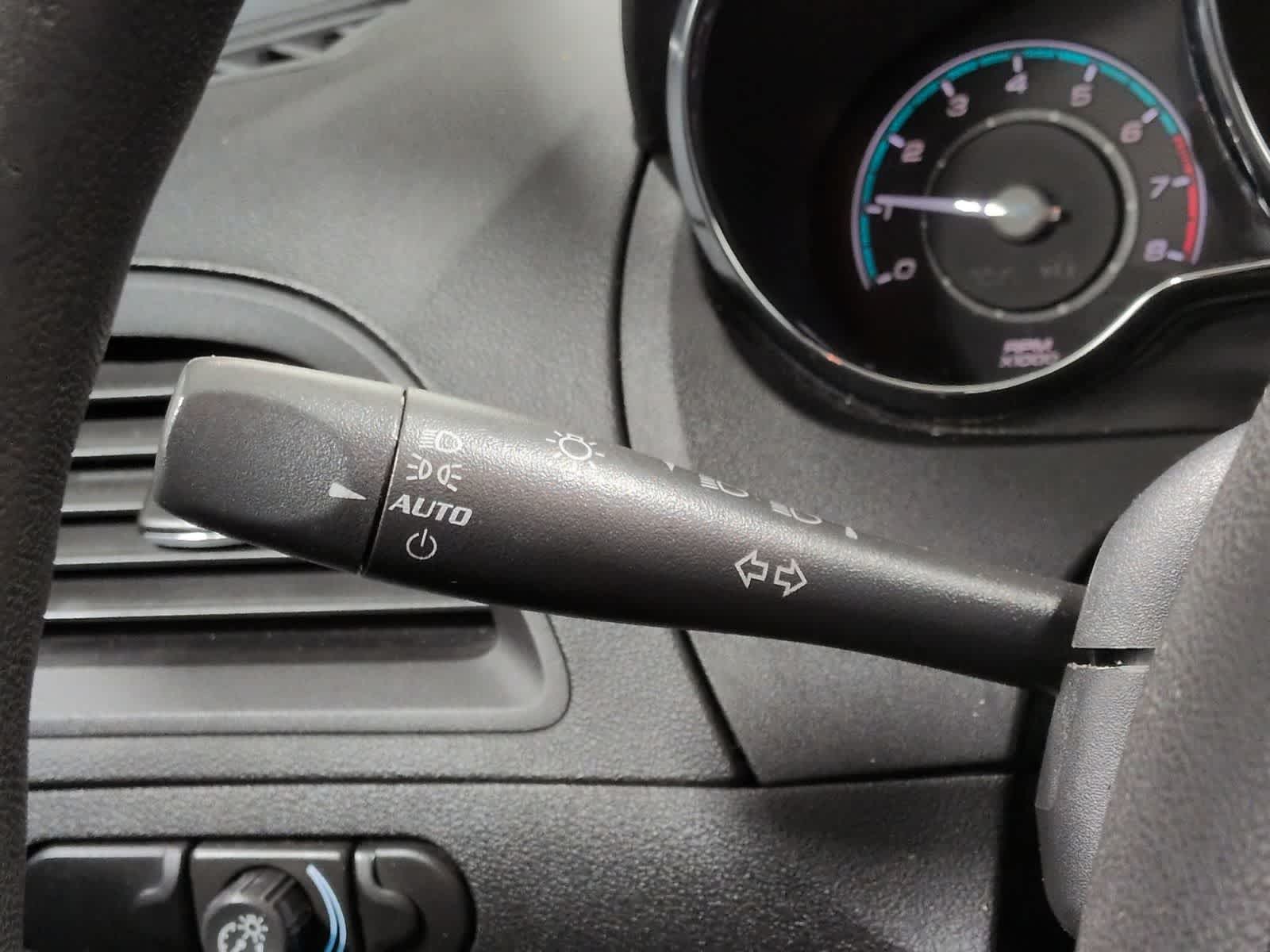 Thumbnail: 2009 Chevrolet Malibu - 27