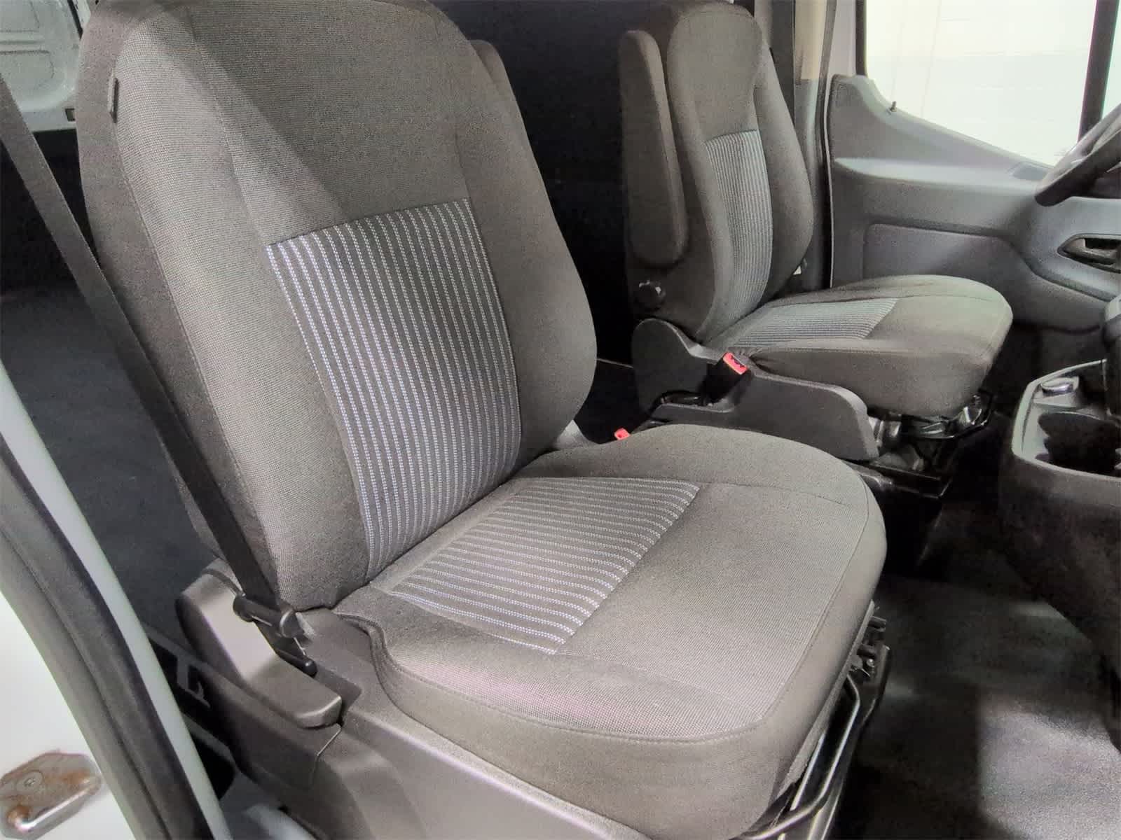 Thumbnail: 2019 Ford Transit Series - 22