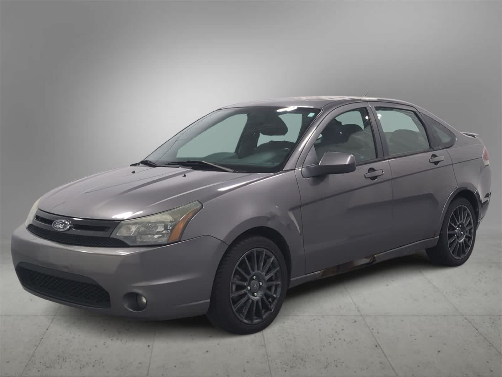 Thumbnail: 2010 Ford Focus - 4