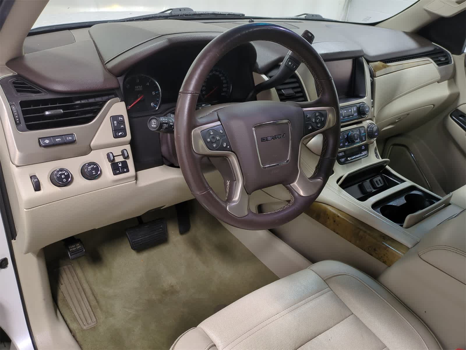 Thumbnail: 2017 GMC Yukon - 10