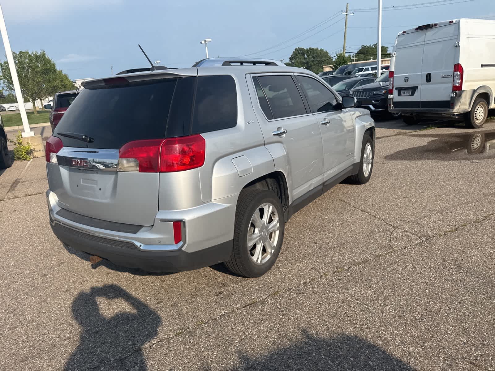 Thumbnail: 2017 GMC Terrain - 16
