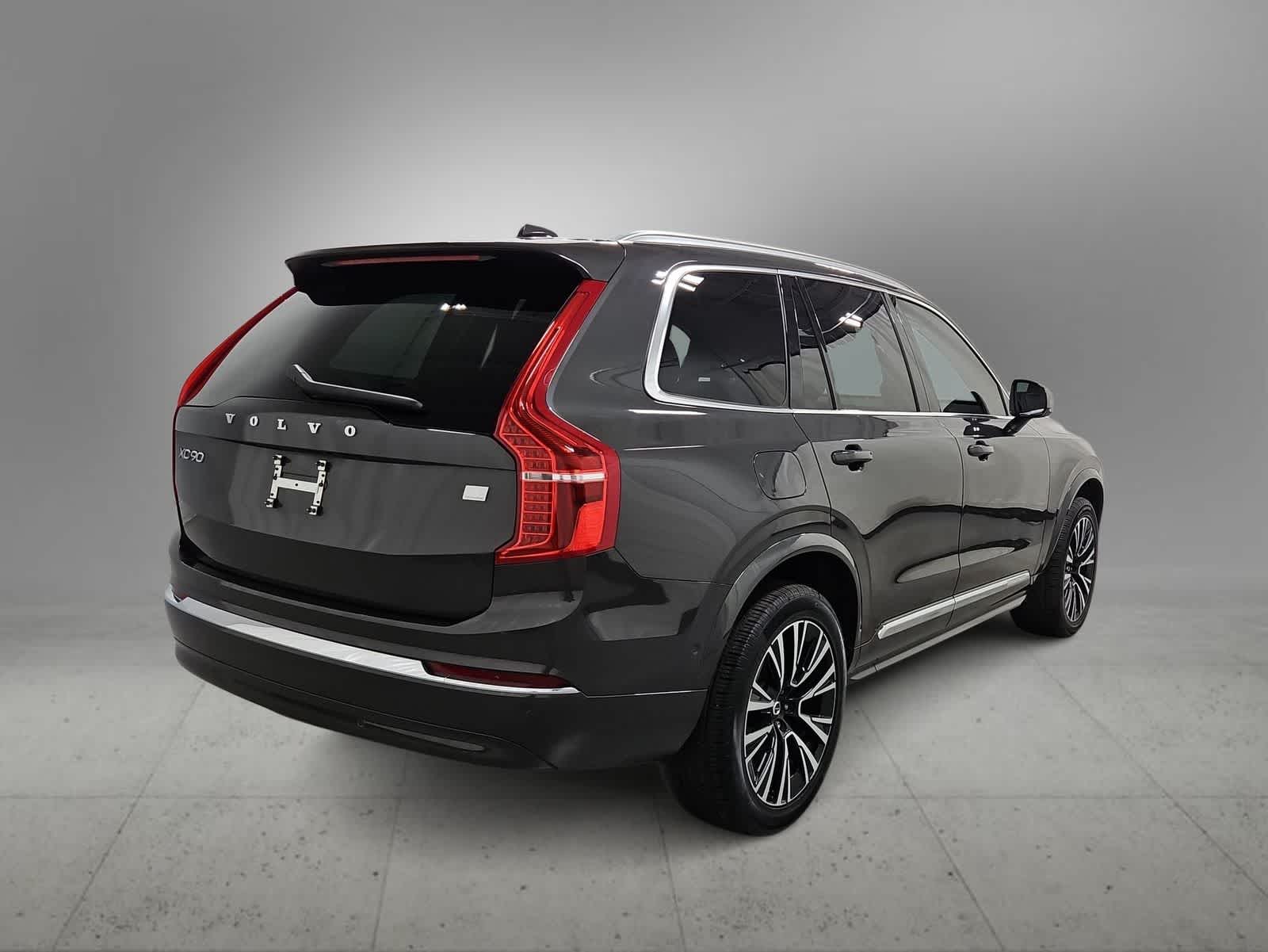 Thumbnail: 2023 Volvo XC90 - 8
