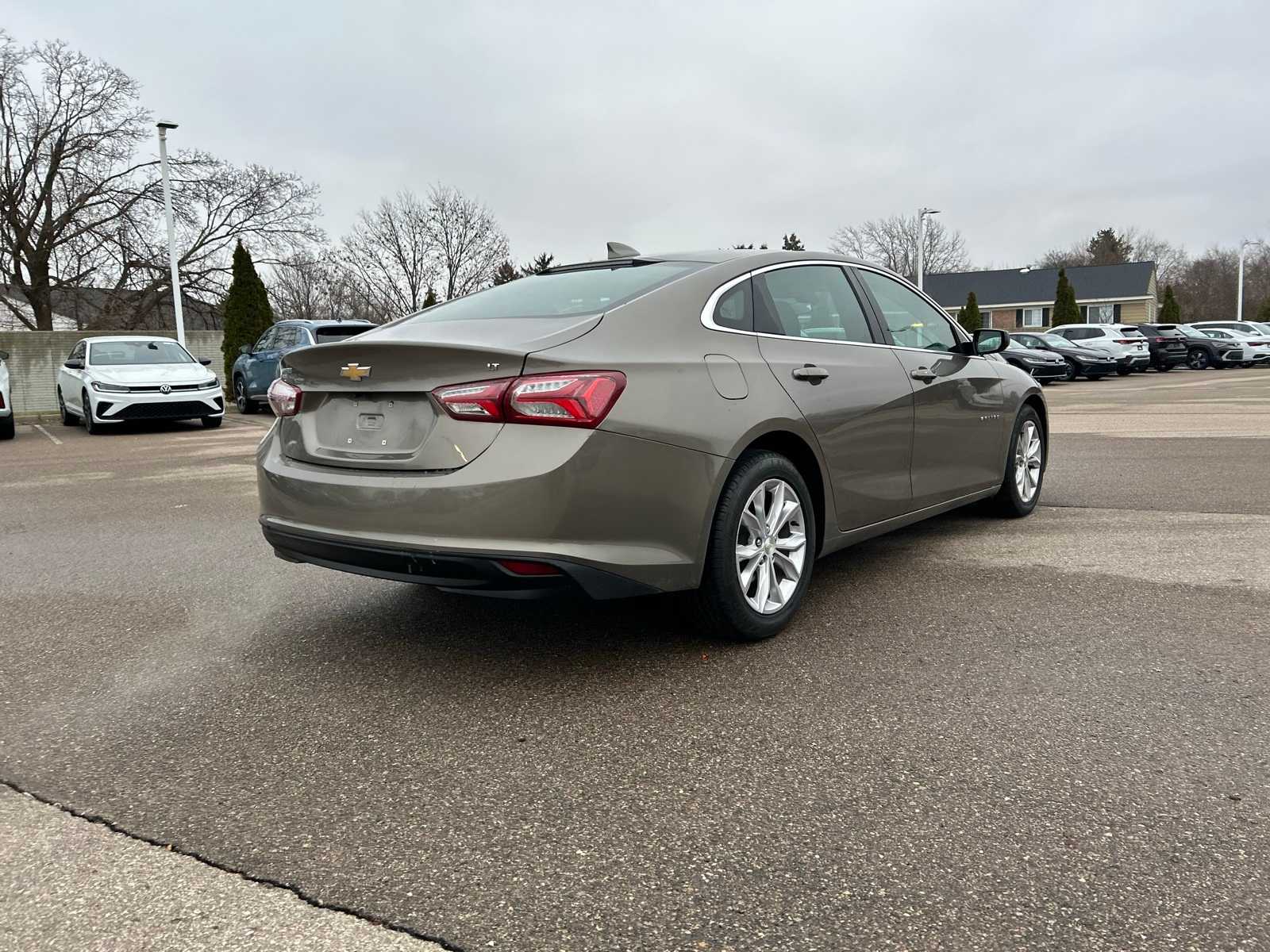 Thumbnail: 2020 Chevrolet Malibu - 17