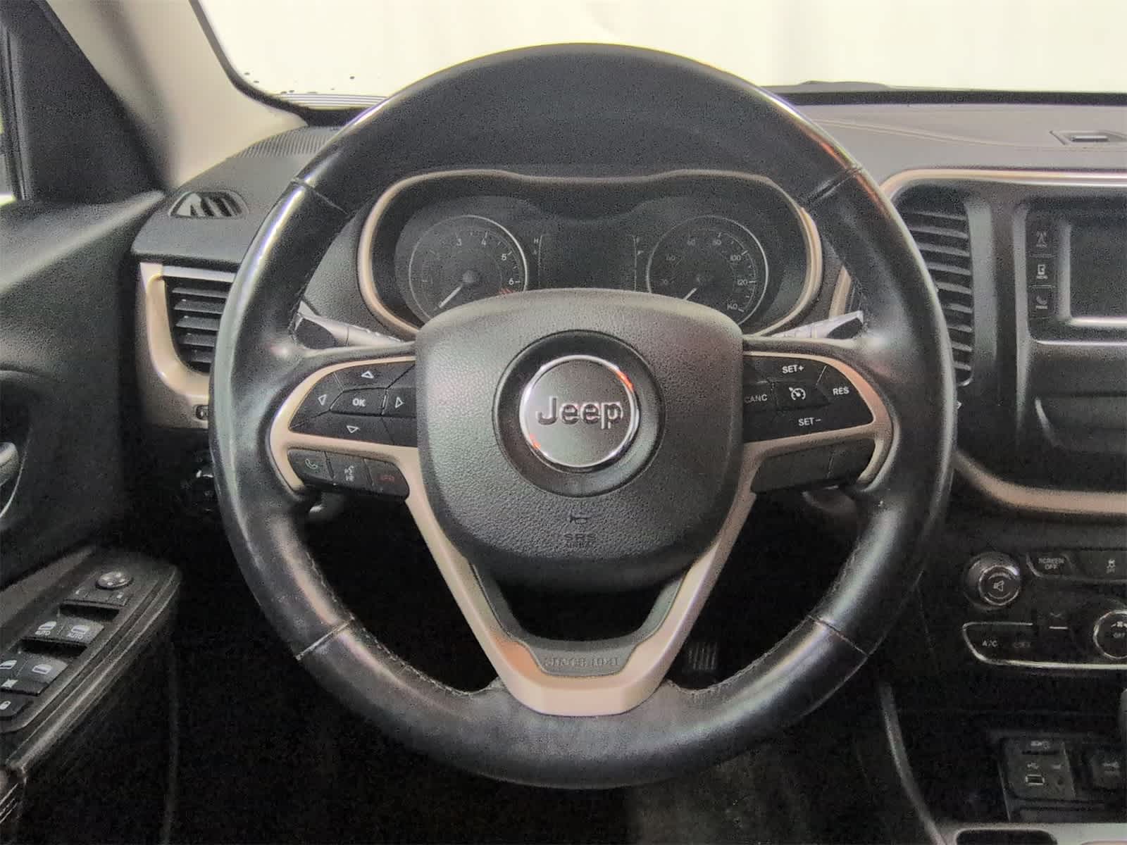 Thumbnail: 2014 Jeep Cherokee - 23