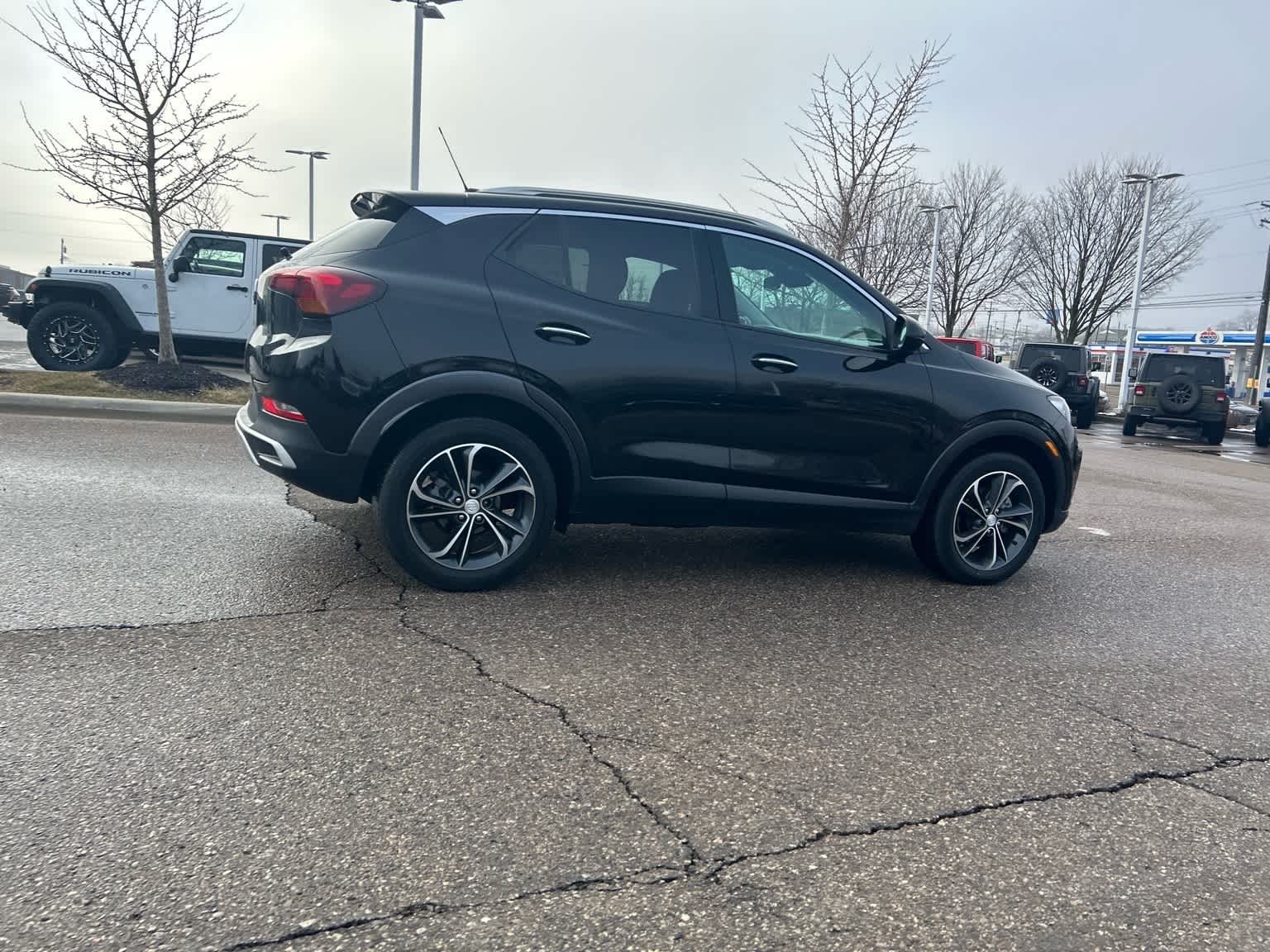 Thumbnail: 2022 Buick Encore GX - 13